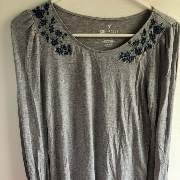 TWO FOR PRICE OF ONE! AMERICAN EAGLE LONG SLEEVES - Picture 3 of 4